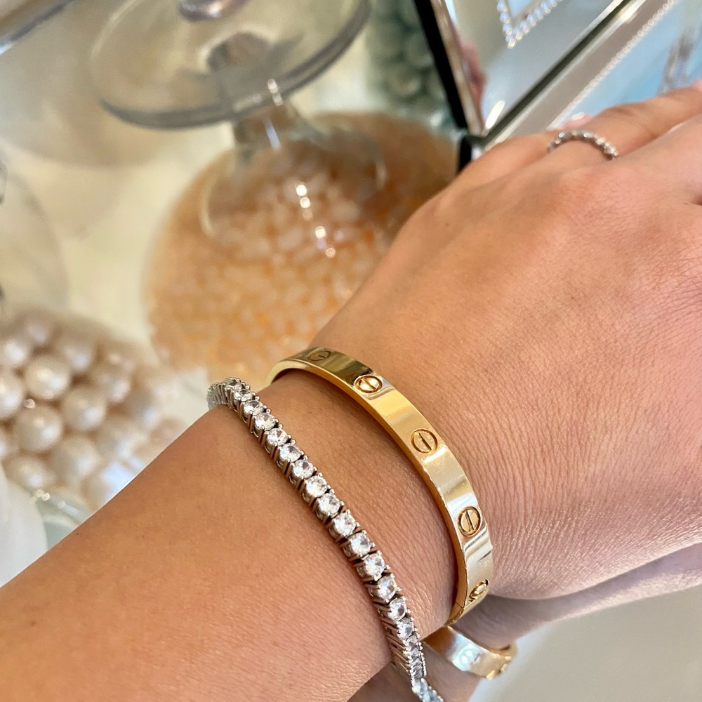 14K Gold Plated Tennis Bracelet Cubic Zirconia Classic Size 6.5-7.5